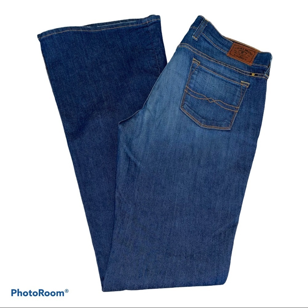 Lucky Brand Charlie Flare Jeans 10/30 Long